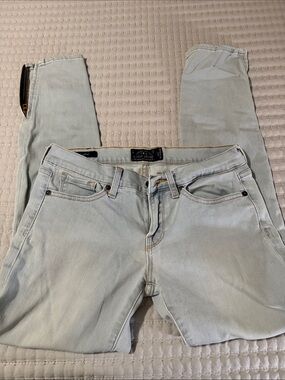 Lucky Brand Women's Light Blue Skinny Jeans size 4